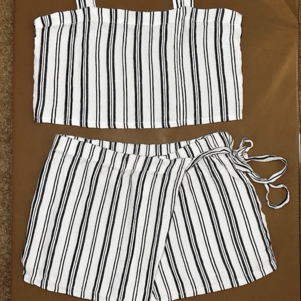 American Eagle Striped 2 piece set